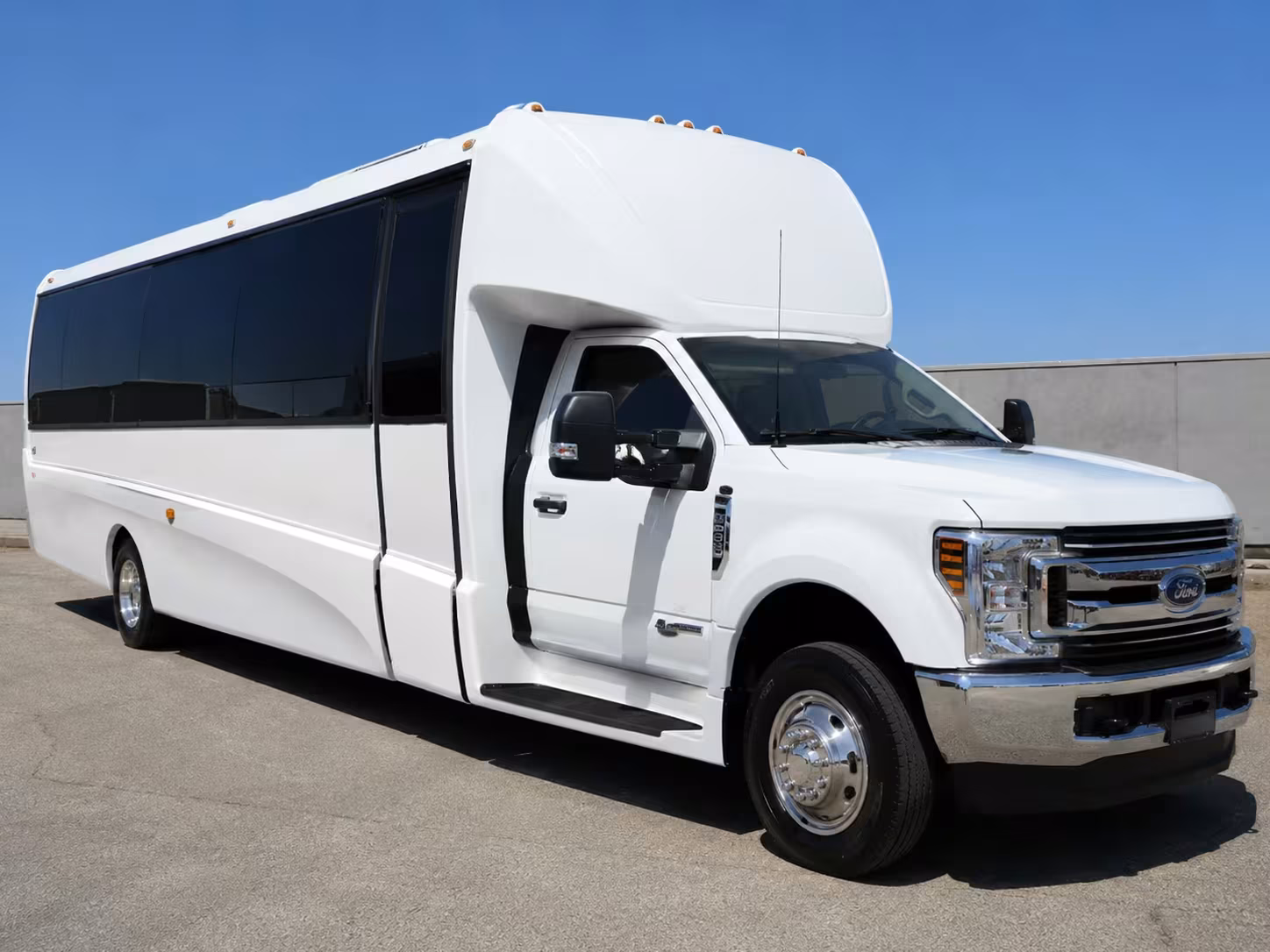 20 passenger minibus