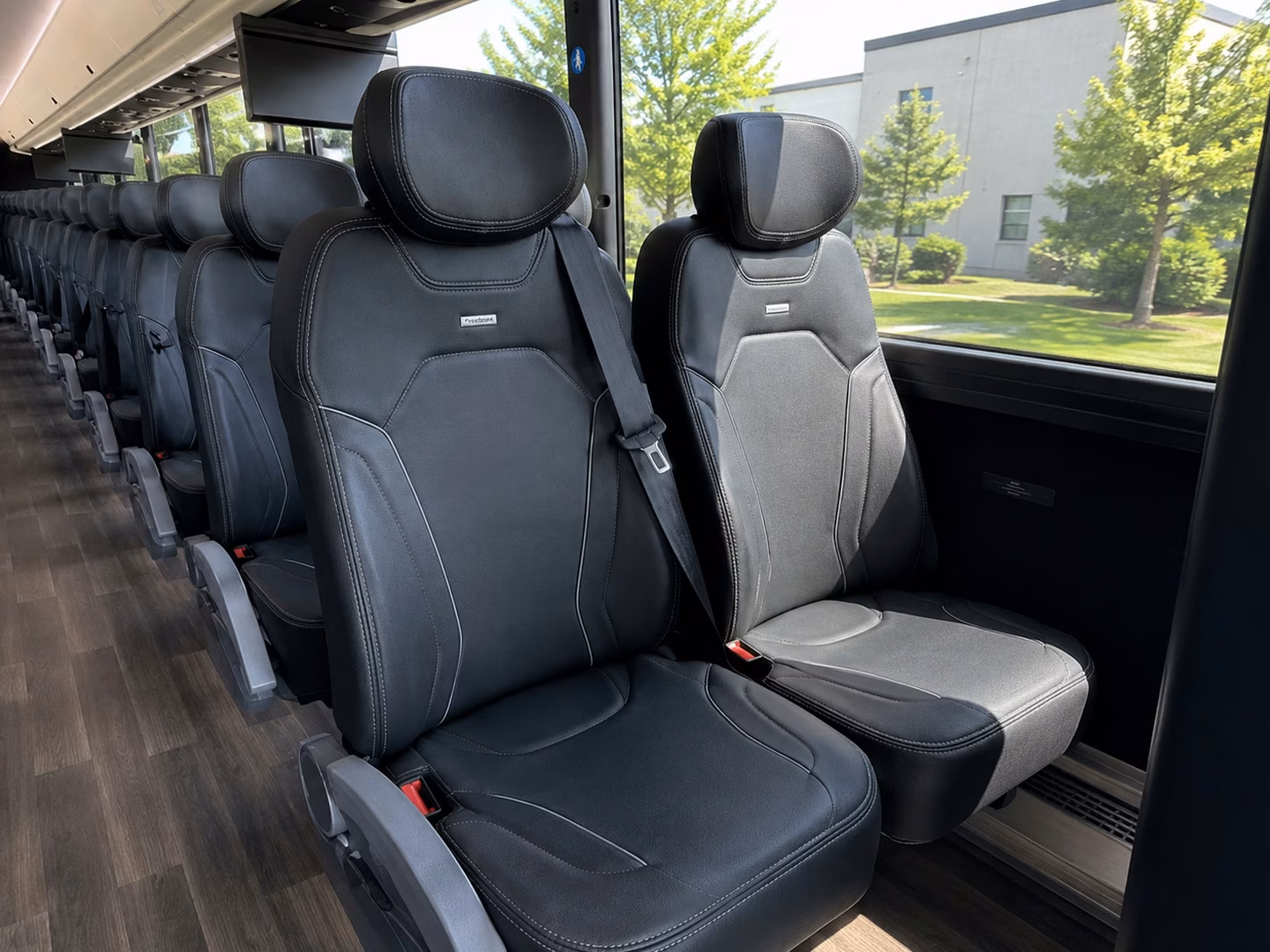 book wedding transportation in clarksville or any city nearby
