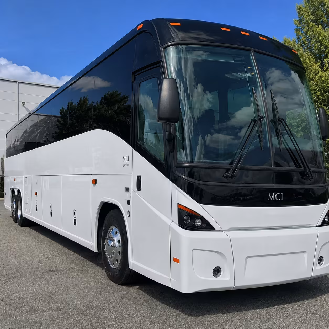 fort campbell airport shuttle buses from clarksville