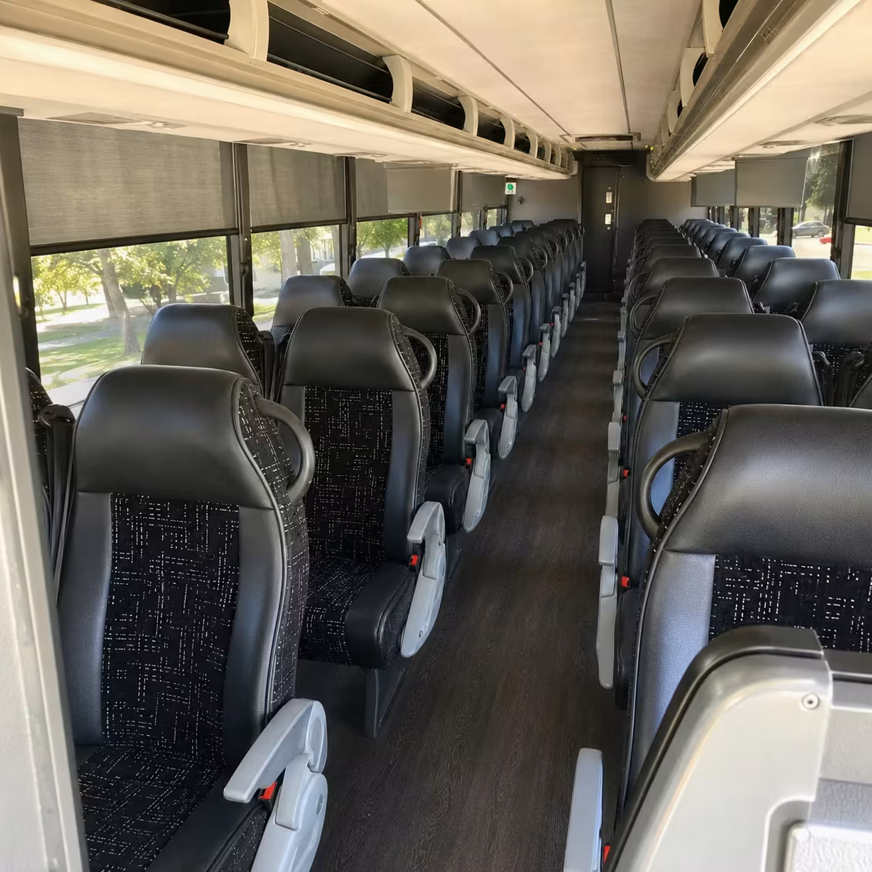 how the distance and duration of your trip affect charter bus rates in clarksville