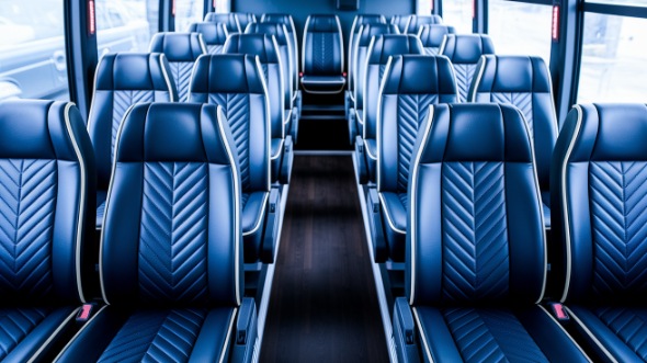 clarksville 25 passenger minibus rental
