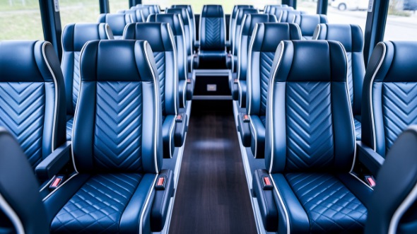 clarksville 35 passenger minibus rental